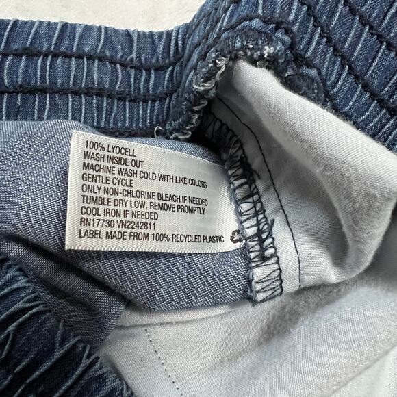 Universal Thread Women's Blue Chambray Pull On Shorts Size Small Casual Summer - Picture 5 of 8